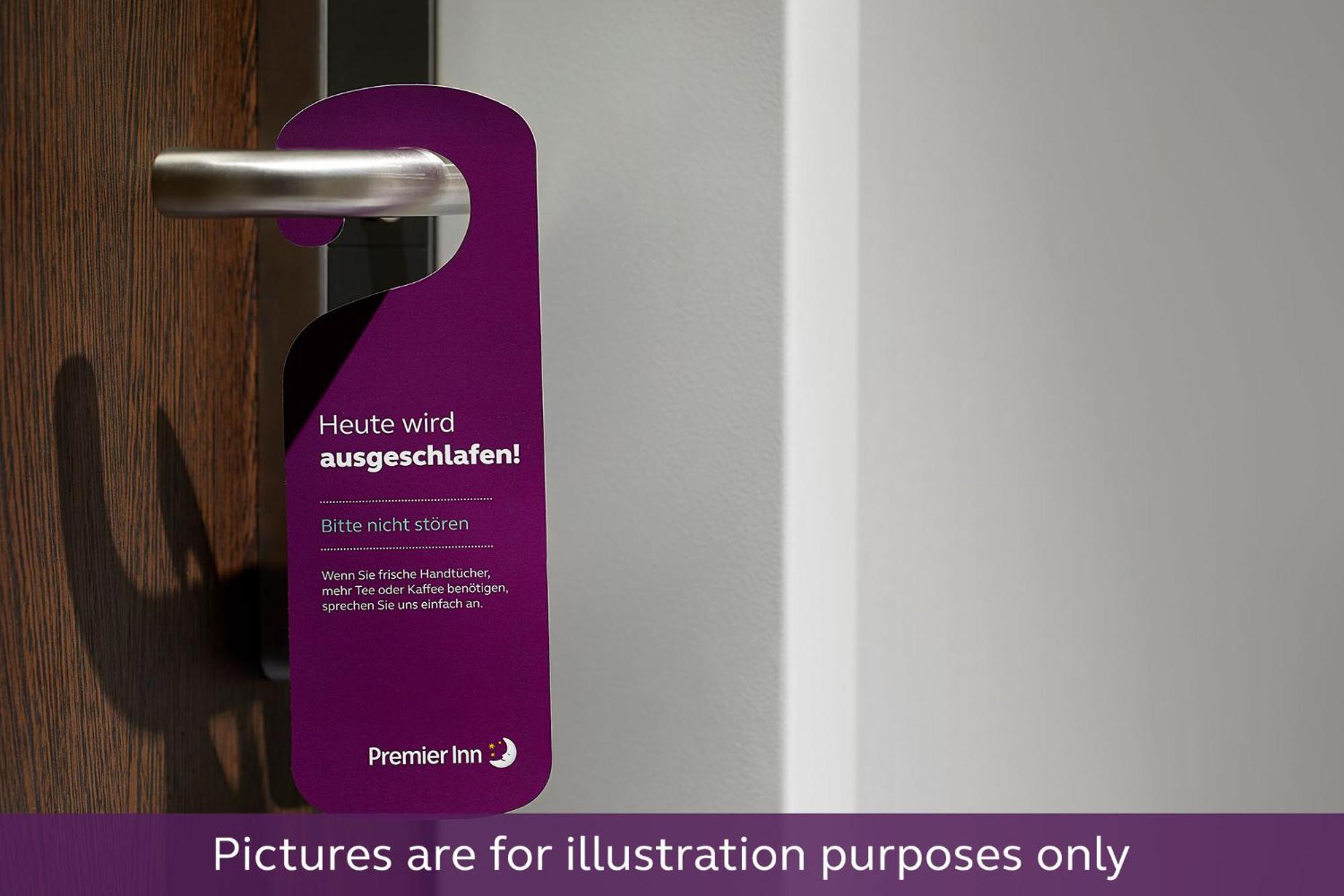 Premier Inn Luebeck City Stadtgraben Екстер'єр фото