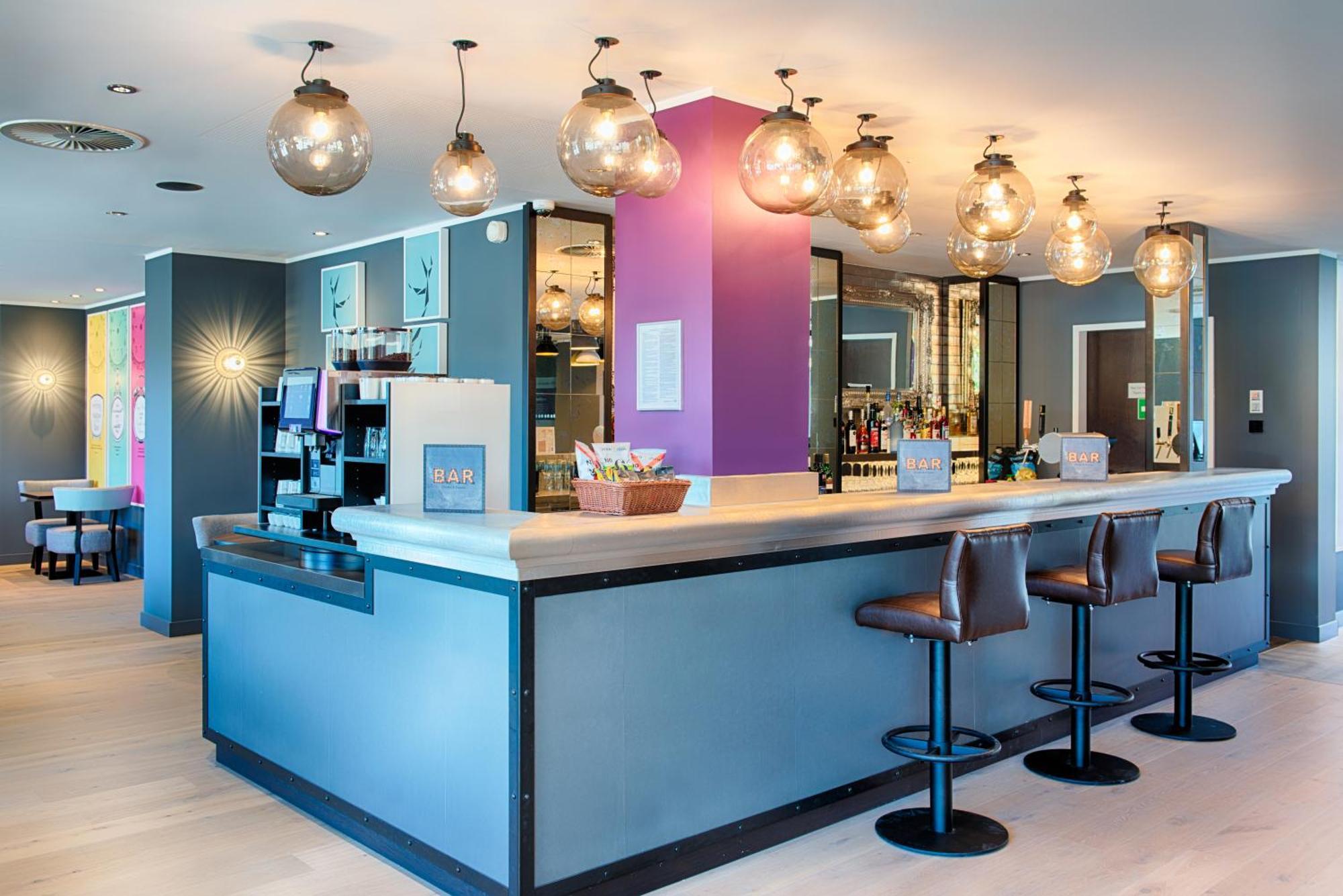 Premier Inn Luebeck City Stadtgraben Екстер'єр фото